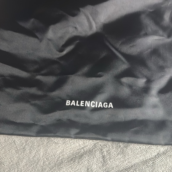 Balenciaga pull string backpack/ bag - Picture 5 of 5